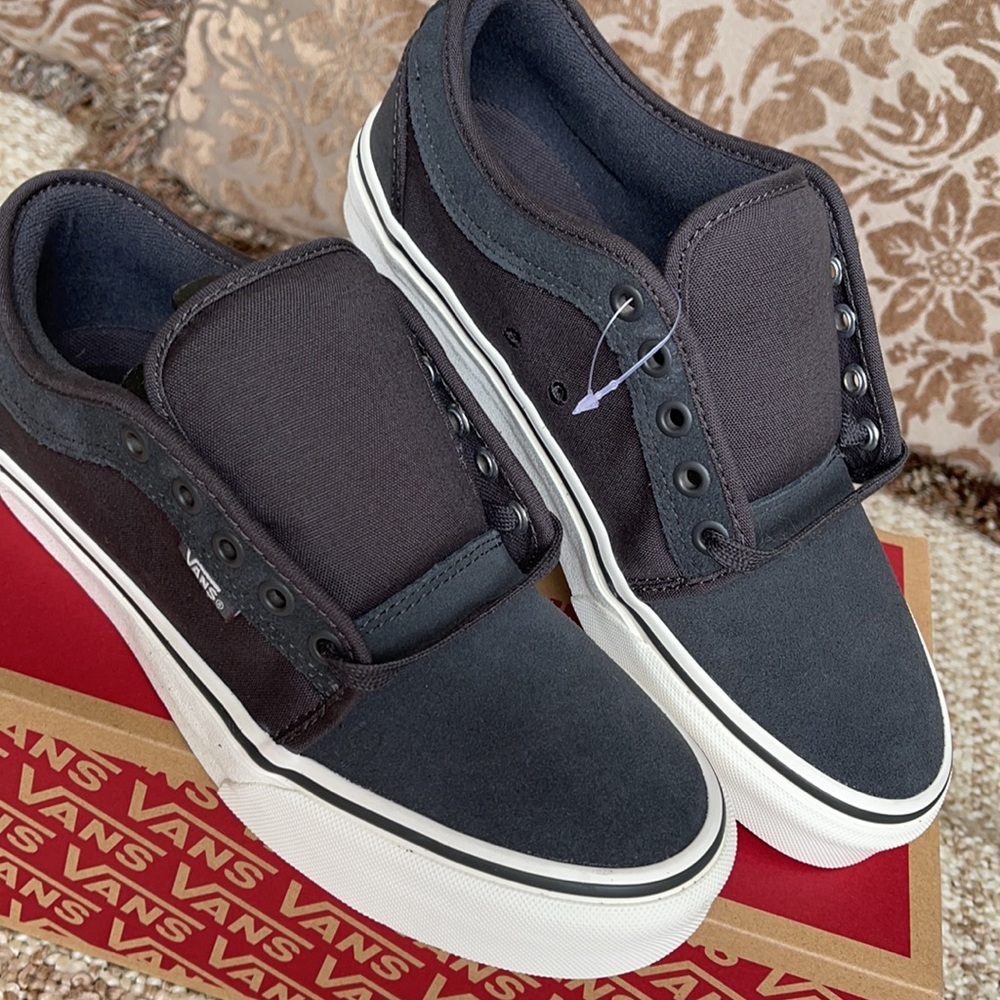 Vans Chukka Low Raven/Marshmallow Men’s - Picture 12 of 16